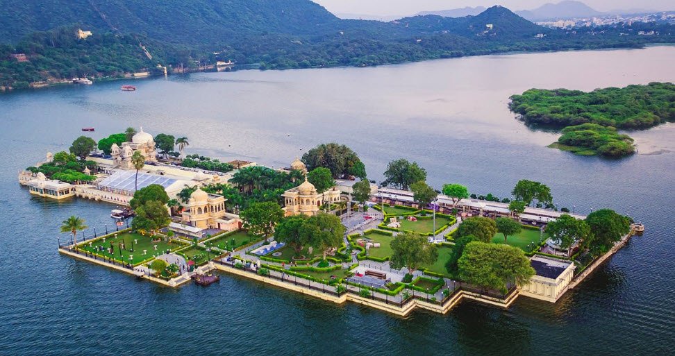 Jagmandir Island Palace, India